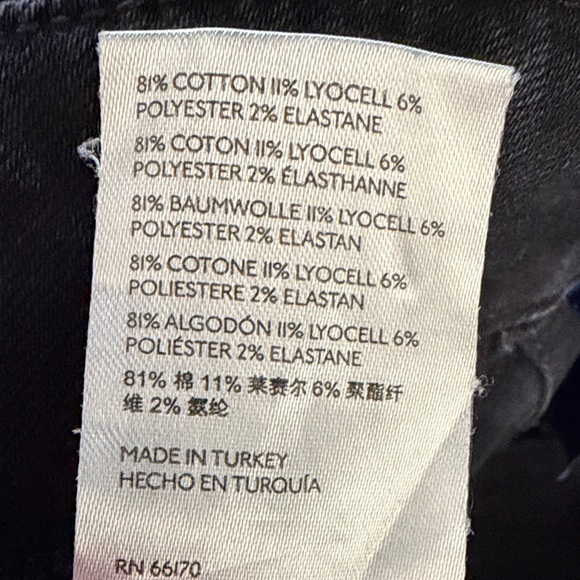 Pilcro Anthropologie The Skipper Wide-Leg Pants | Black | Size 26 - Picture 8 of 8